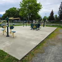 Calisthenics Park at Clare Avenue, Chilliwack - thumbnail 2