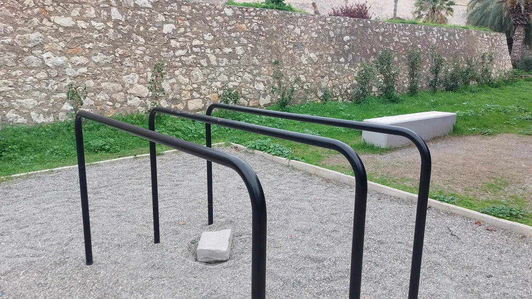 Spalier la Calisthenics Park at Νικολάου Πλαστήρα, Δημοτική Ενότητα Ηρακλείου – fotografia 3 din 7
