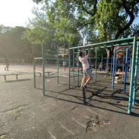 Calisthenics Park at East 10th Street, New York - thumbnail 3