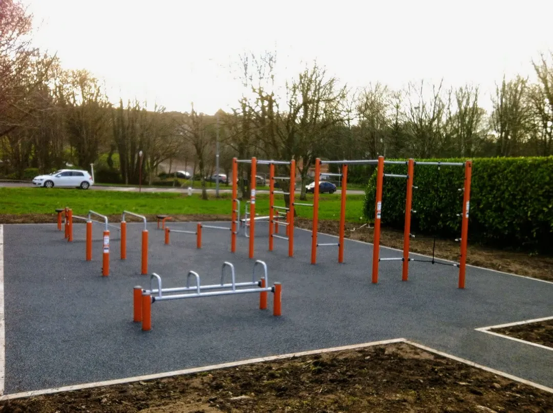 Parallel Gym Bars at Calisthenics Park at Cork Harbour Greenway, Cork – photo 2 of 4