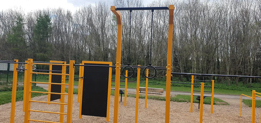 Шведская стенка на площадке Calisthenics Park at Limekiln Road, Tallaght – фото 3 из 5