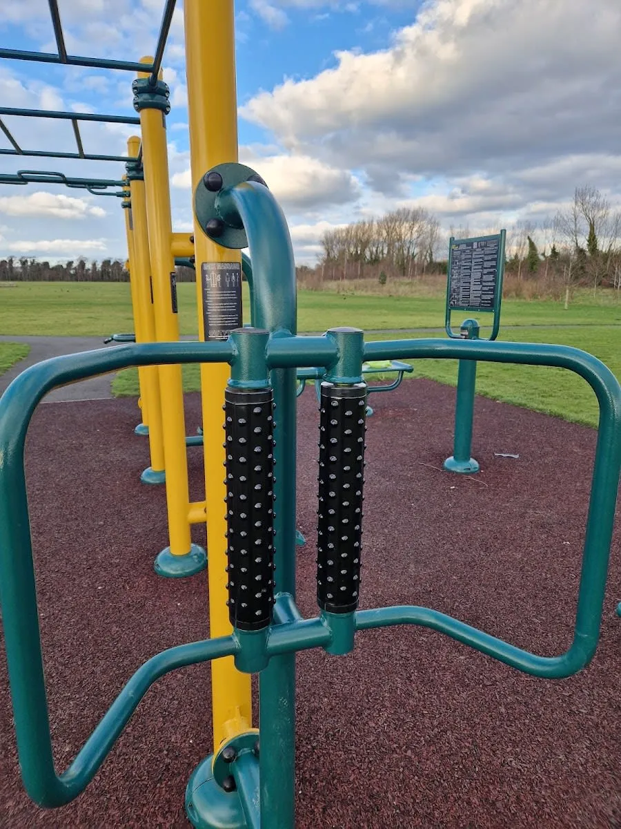 Push Up Bar at Calisthenics Park at Woodland Walk, Fingal – photo 6 of 8