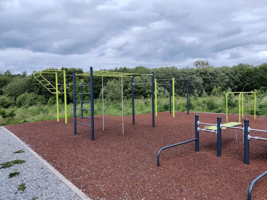 Banc à abdominaux à Outdoor Gym in Ballincollig, Cork – photo 5 sur 7