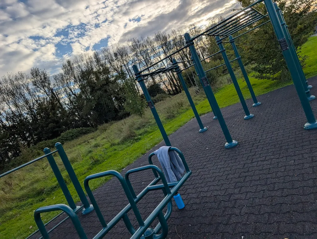 Barre de traction à Outdoor Gym #wp3896 – photo 1 sur 1