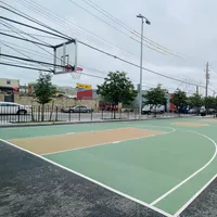 Calisthenics Park at 43rd Street, New York - thumbnail 2