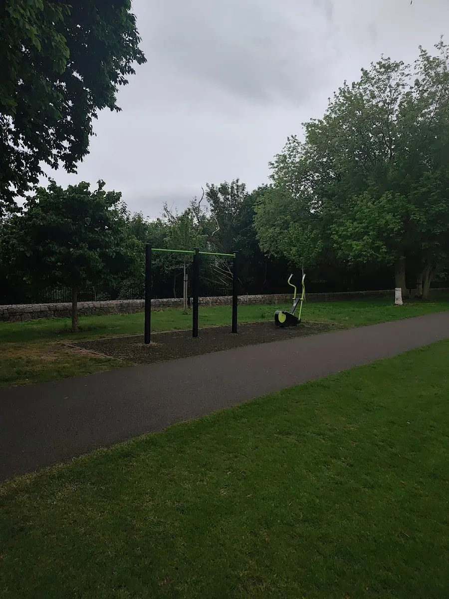Barres parallèles à Calisthenics Park at Dunluce, Dublin – photo 4 sur 4