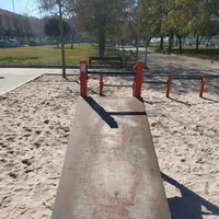 Calisthenics Park at Carrer de l'Enginyer Fausto Elío, València - thumbnail 2