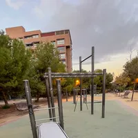 Calisthenics Park at Avinguda de les Nacions, Alacant / Alicante - thumbnail 2
