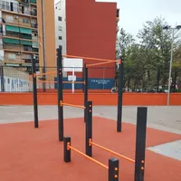 Parque de calistenia calle de Menorca — Sports Activity Location