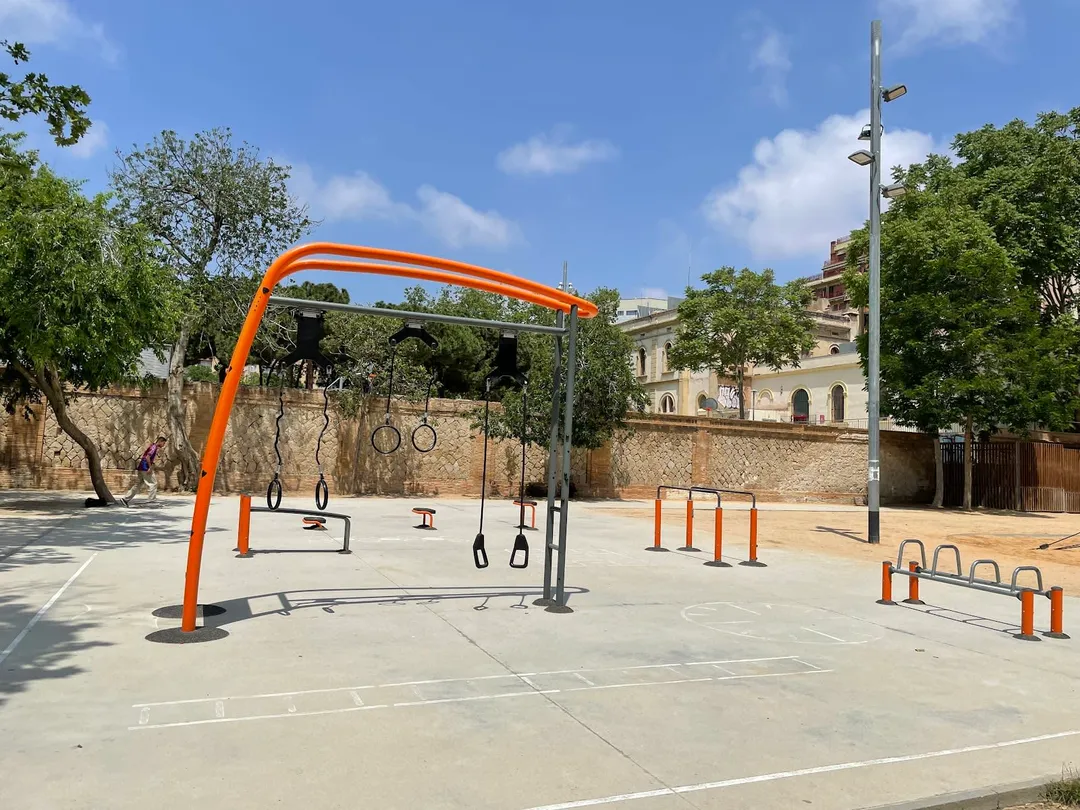Parallel Gym Bars at Calisthenics Park at Travessera de Gràcia, Barcelona – photo 1 of 4