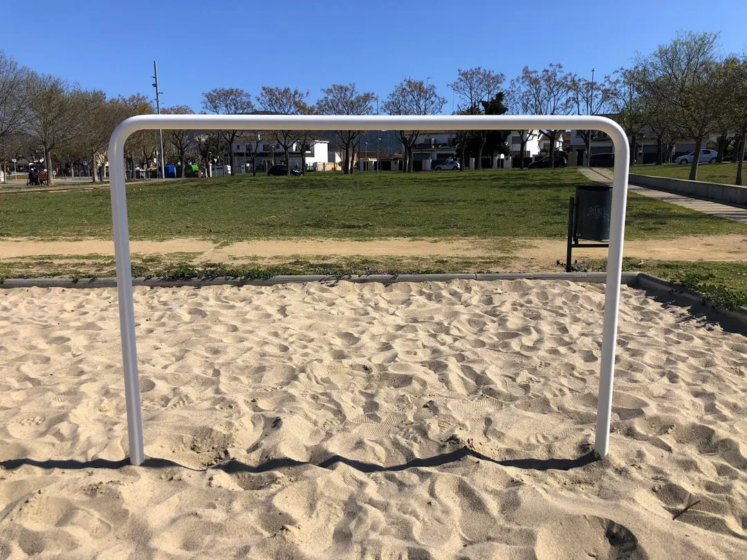 Pull Up Bar at Calisthenics Park at Passeig de la Florida, Santa Perpètua de Mogoda – photo 6 of 7