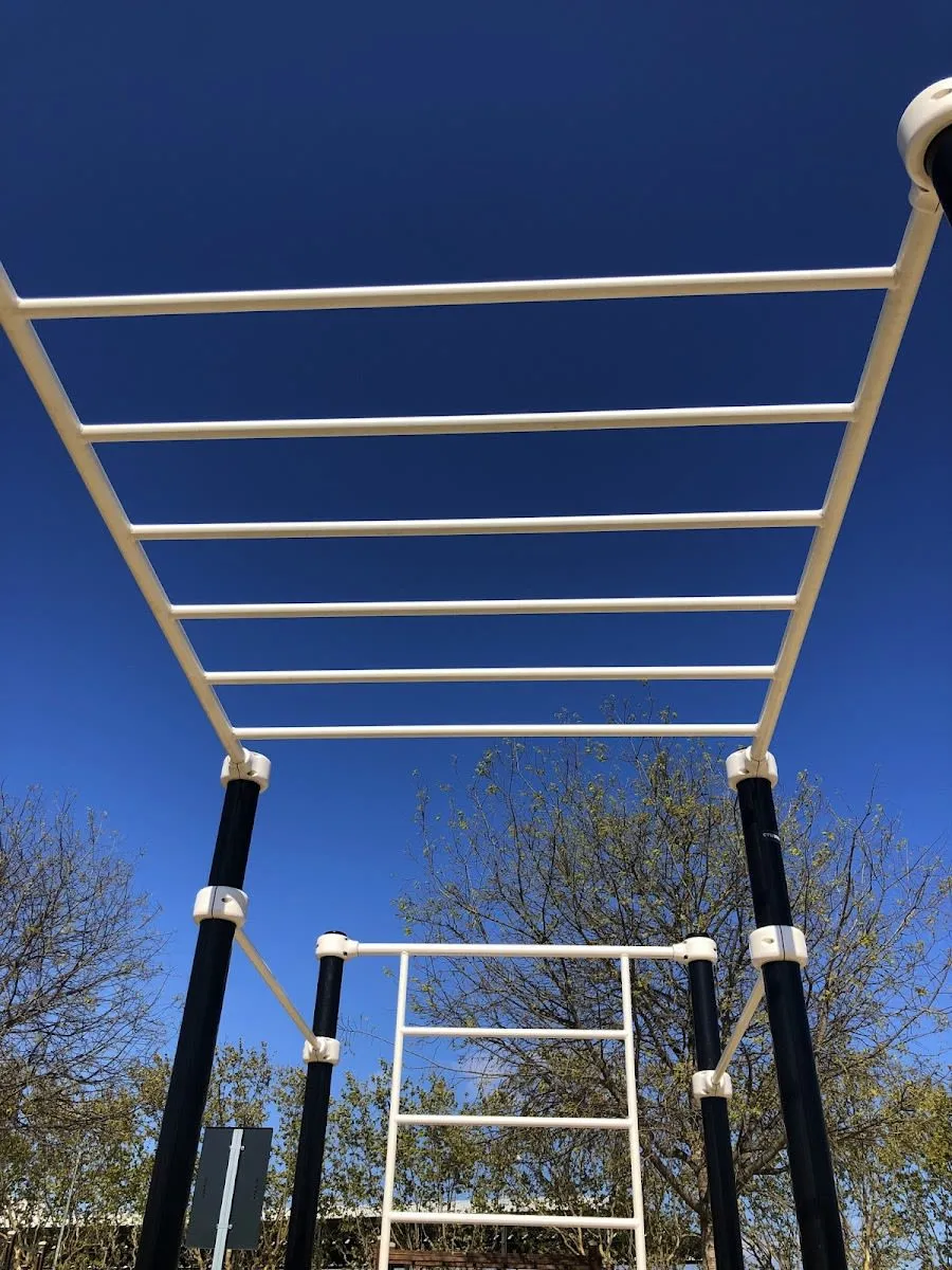 Wall Bars at Calisthenics Park at Passeig de la Florida, Santa Perpètua de Mogoda – photo 3 of 7