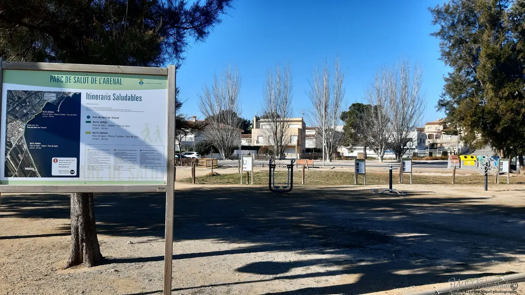 Шведская стенка на площадке Calisthenics Park at Carrer del Cantàbric, l'Ampolla – фото 3 из 5