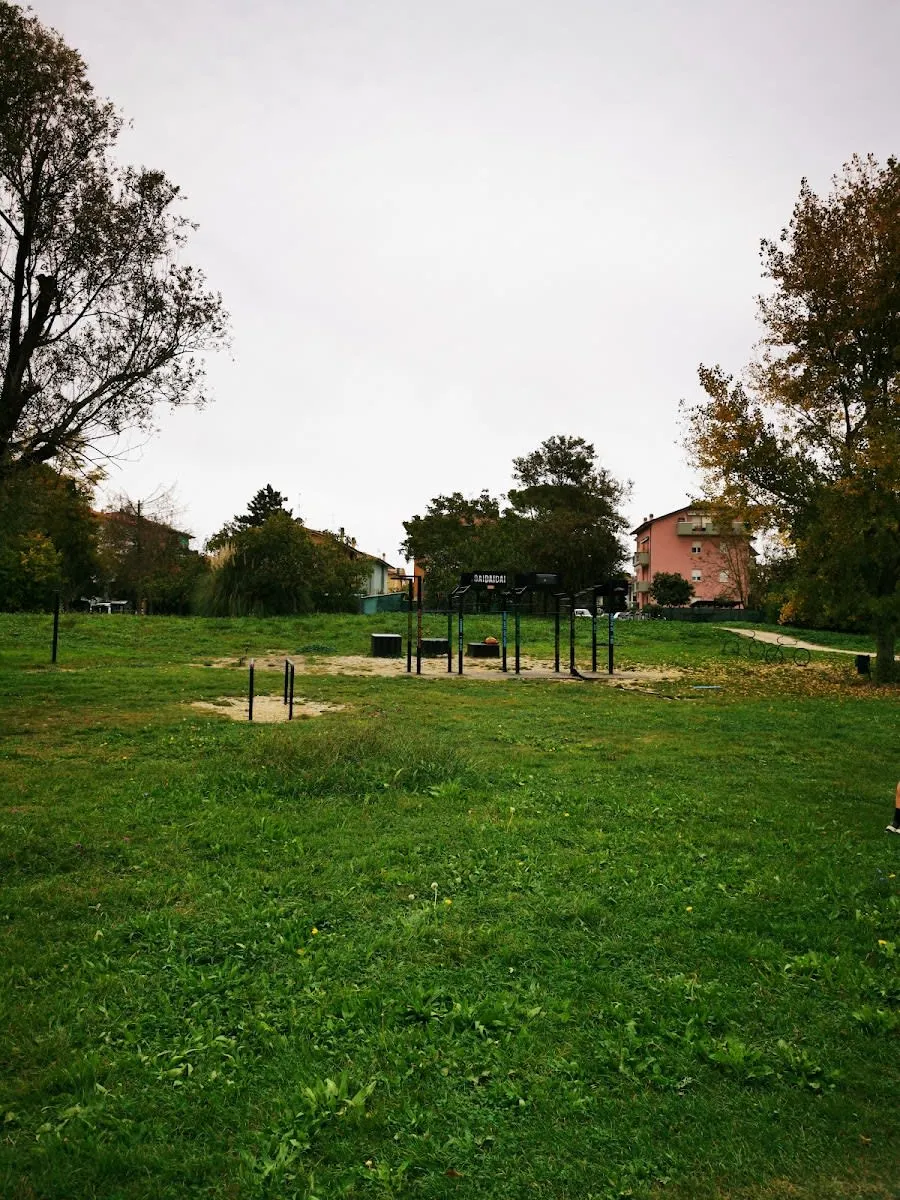 Pull Up Bar at Calisthenics Park at Via Valbella, Rimini – photo 1 of 1