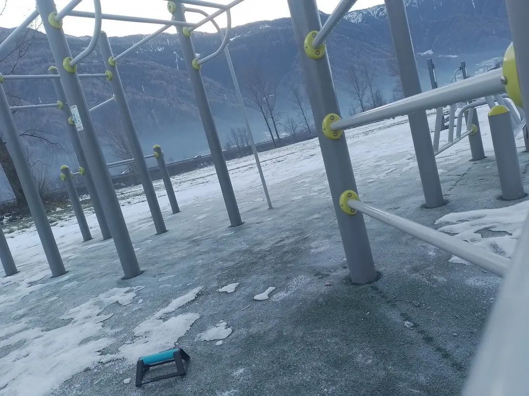 Parallel Gym Bars at Calisthenics Park at Sentiero Valtellina, Mazzo di Valtellina – photo 2 of 2