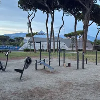 Calisthenics park — Gym