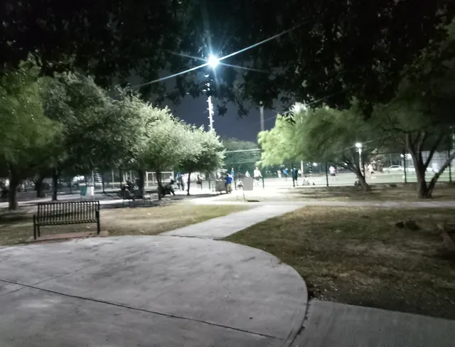 Calisthenics Park at Calle Parque Cora, Monterrey