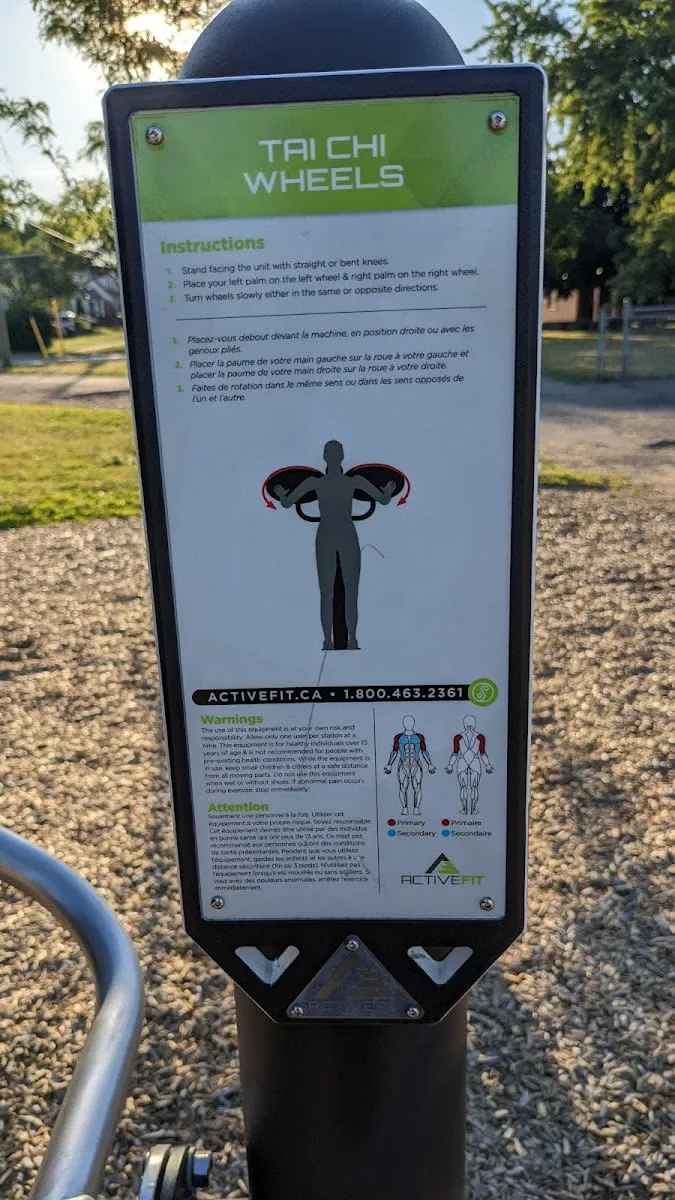 Barra de Flexiones en Calisthenics Park at Sumach Street, Hamilton – foto 6 de 9