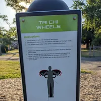 Calisthenics Park at Sumach Street, Hamilton - thumbnail 6