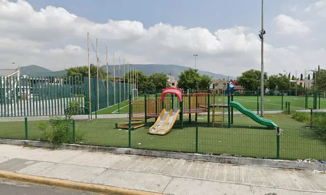 Calisthenics Park at Calle Parque Ayotoca, Monterrey #wp3960