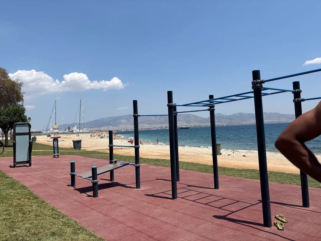 Barras Paralelas en Outdoor Gym in 1η Κοινότητα Πειραιά, Πειραιάς – foto 2 de 2
