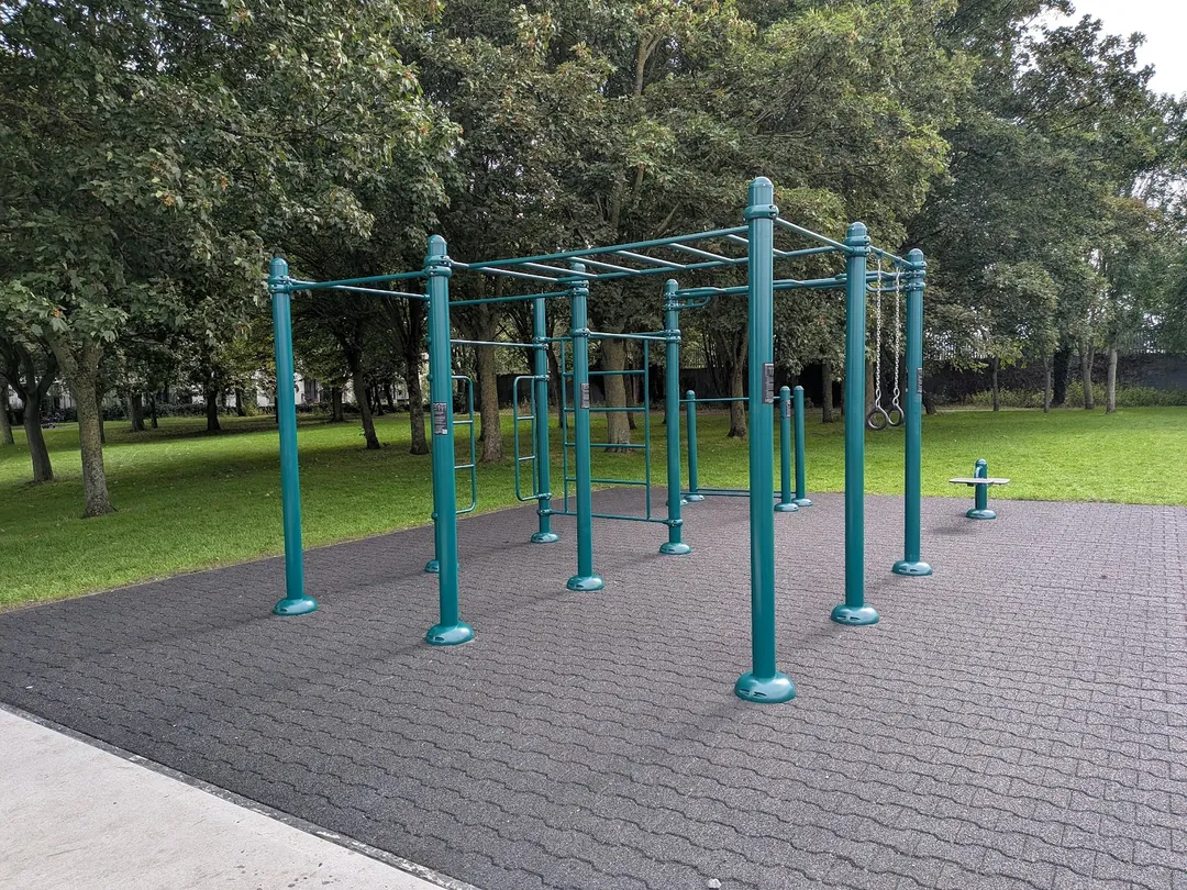 Parallel Gym Bars at Calisthenics Park at Slievenamon Road, Dublin – photo 2 of 2