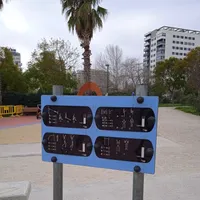 Calisthenics Park at Carrer de Vicent Miguel Carceller (Periodista), València - thumbnail 4